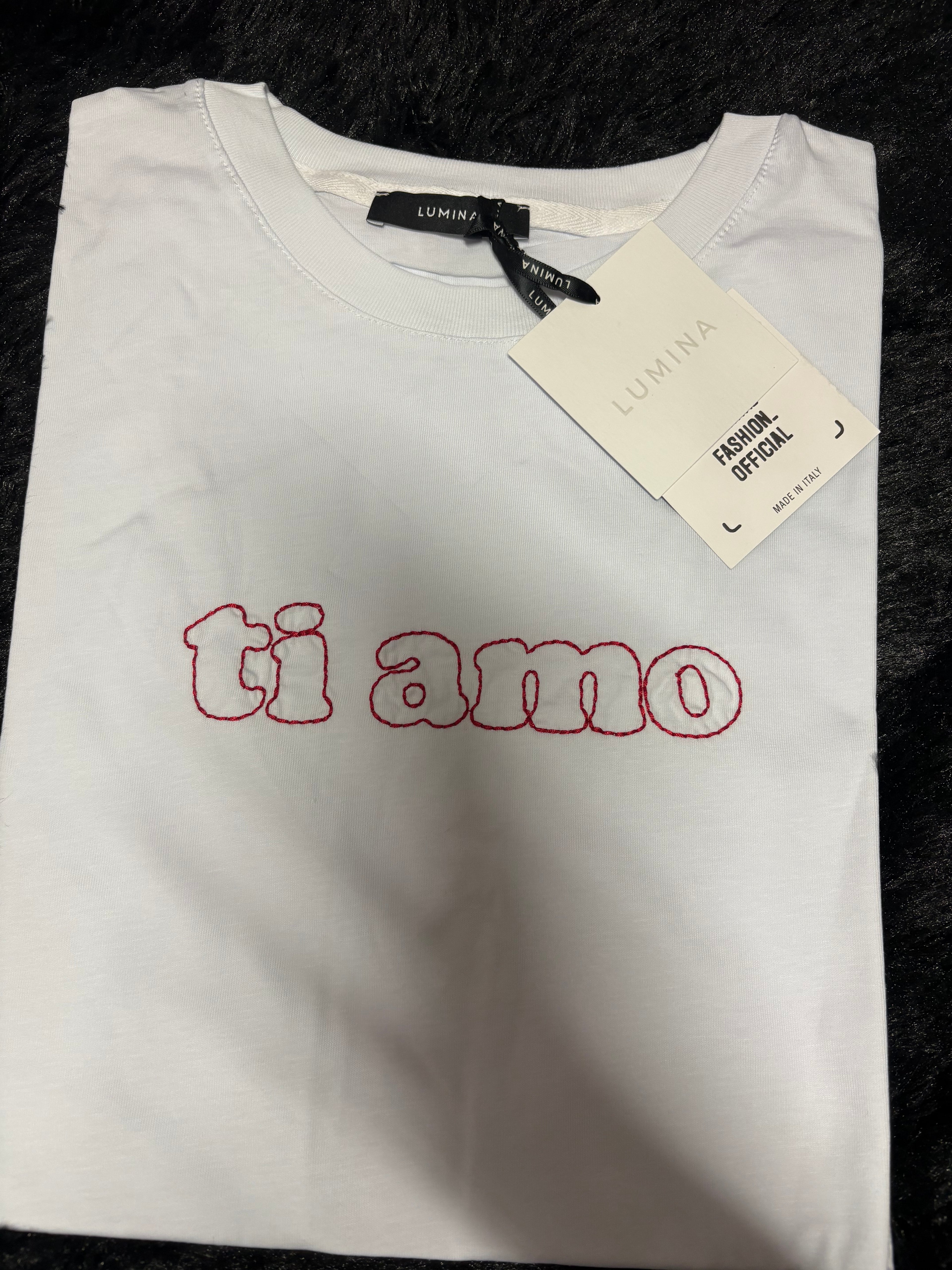 T-shirt Lumina Love