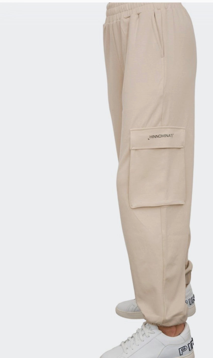 Pantalone Hinnominate